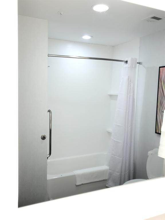 Holiday Inn Abilene - North College Area By Ihg Esterno foto